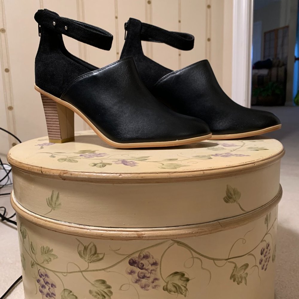 Classy Unique Bootie - image 7